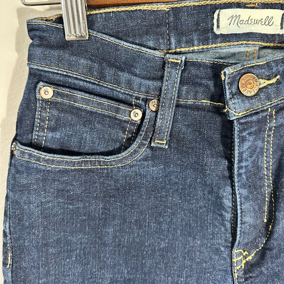 Madewell- Dark Wash - Cali-Demi-Bootcut - Picture 3 of 6